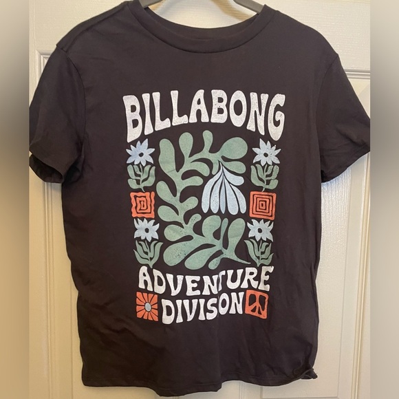 Classic  BILLABONG logo GRAFIC 
MAROON COLOR  
Cotton short sleeve T Shirt - Picture 2 of 6
